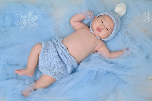 盘锦宝宝睡觉爱笑