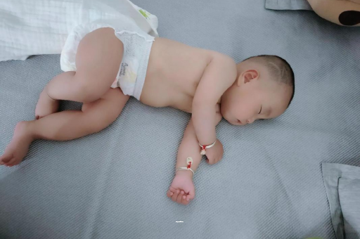 盘锦宝宝发烧可以吹空调吗